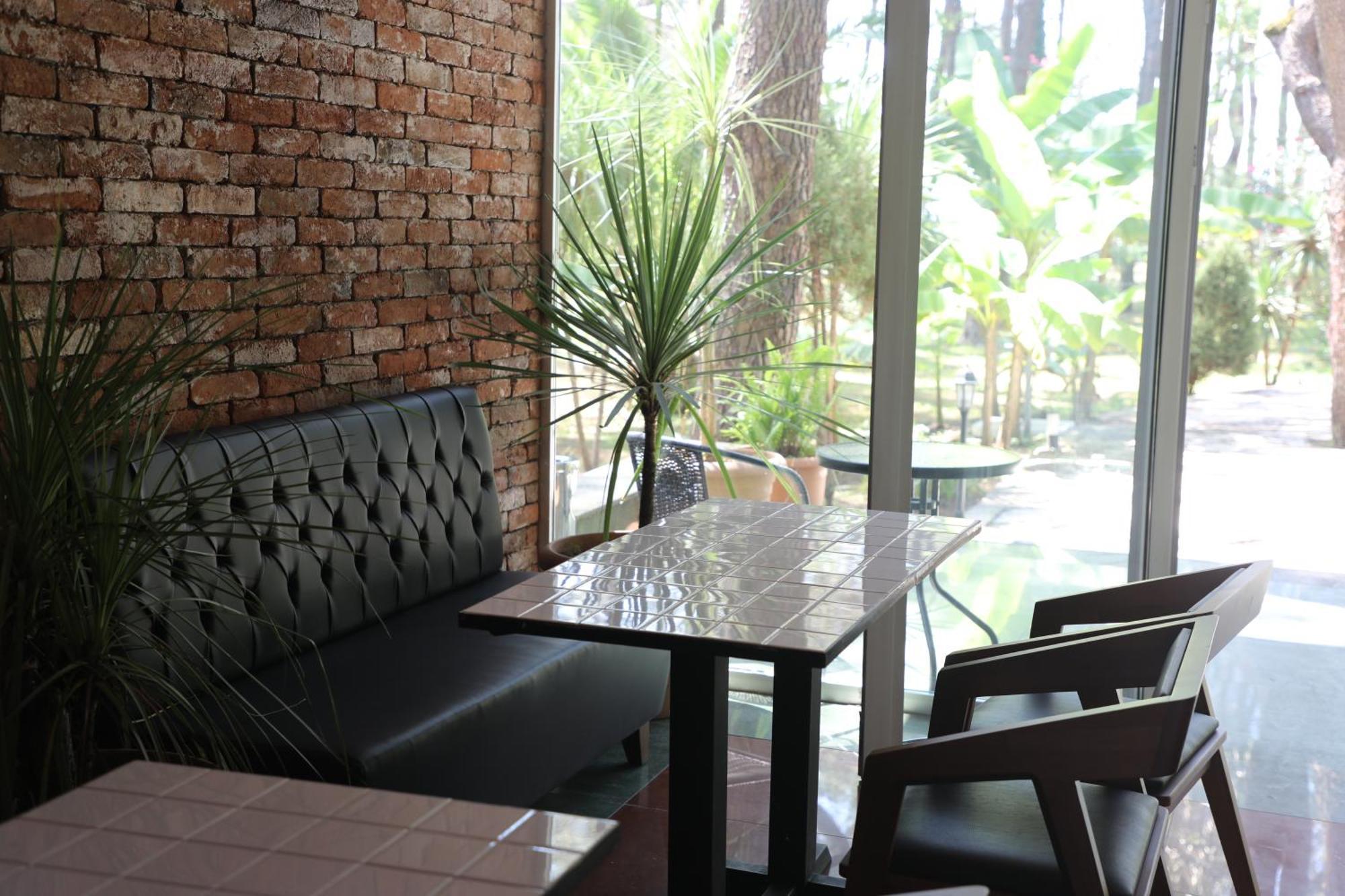 Andamati Beach Resort Ґріґолеті Екстер'єр фото